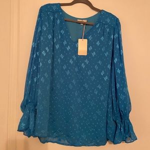 1x Never Worn, New with tag, Entro blue boutique shirt!